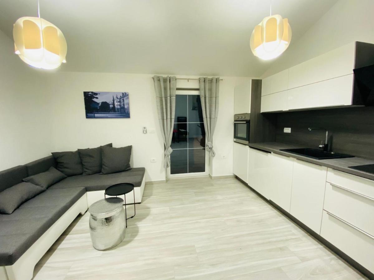 Apartma Mija-Dekani Extérieur photo